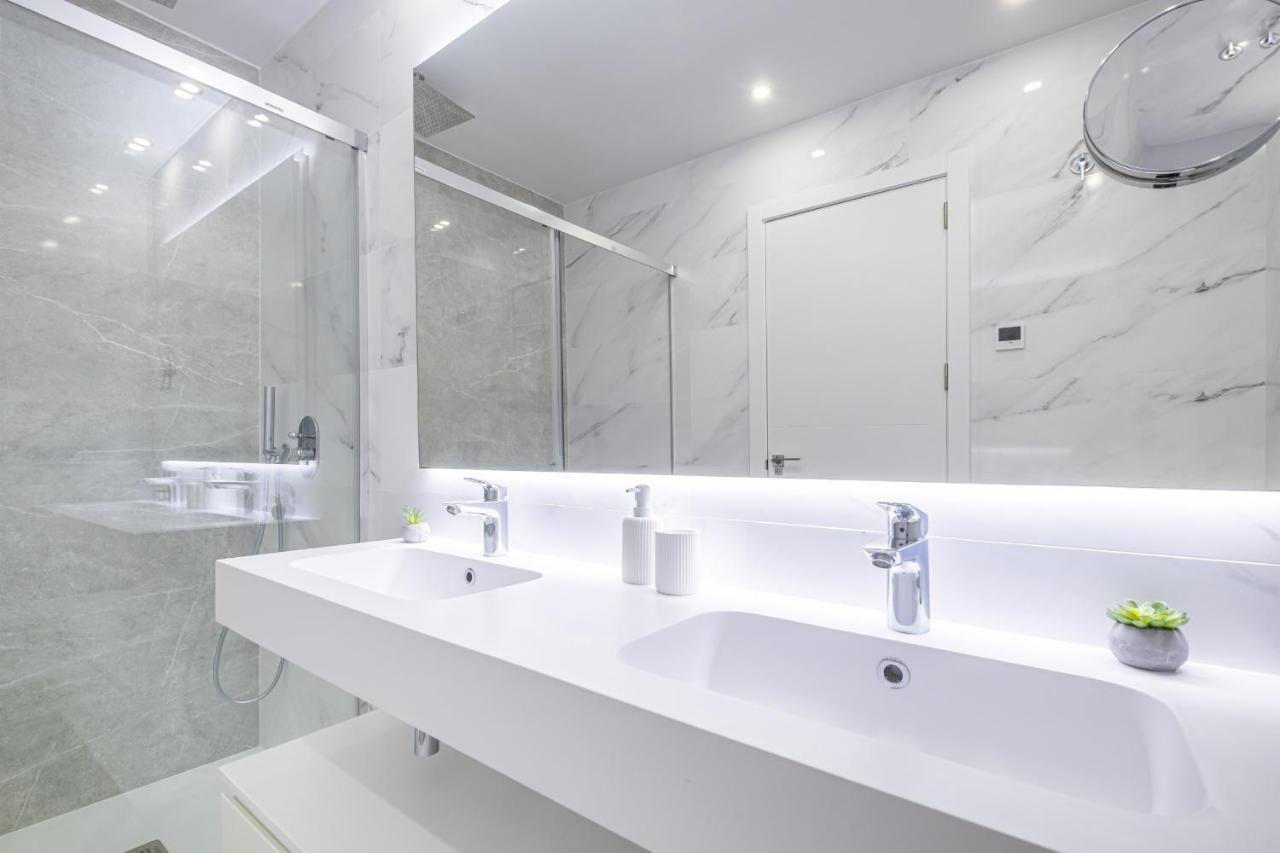 Sunset Cliffs Deluxe Apartment 1054 Poniente Beach بينايدورم المظهر الخارجي الصورة
